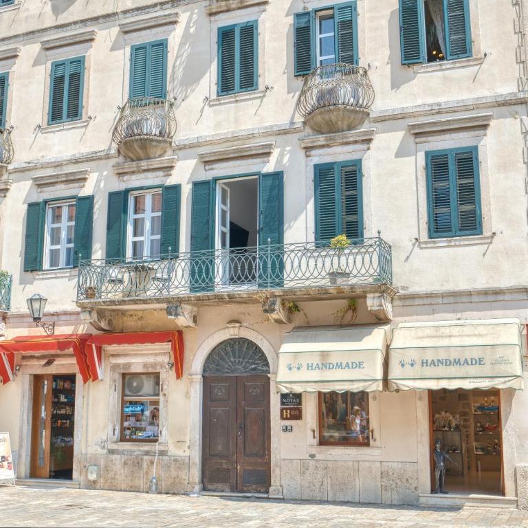 Luxury Main Square apartment by MN Property - Apartman sa 2 Spavaće Sobe - 31