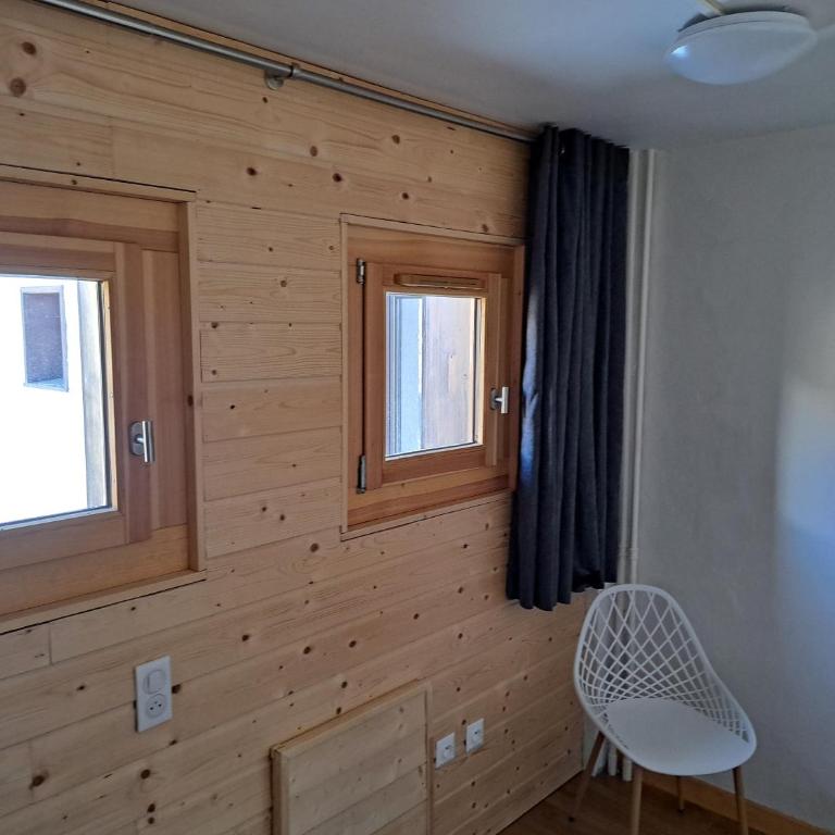 T3 avec vue montagne - Two-Bedroom Apartment - 13