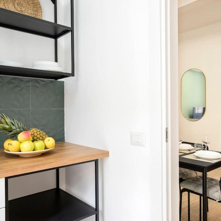 Appartamento 2BDR for 6 guests - 100mt Subway B1 - 7 fermate dal Colosseo - Apartment mit 2 Schlafzimmern - 16