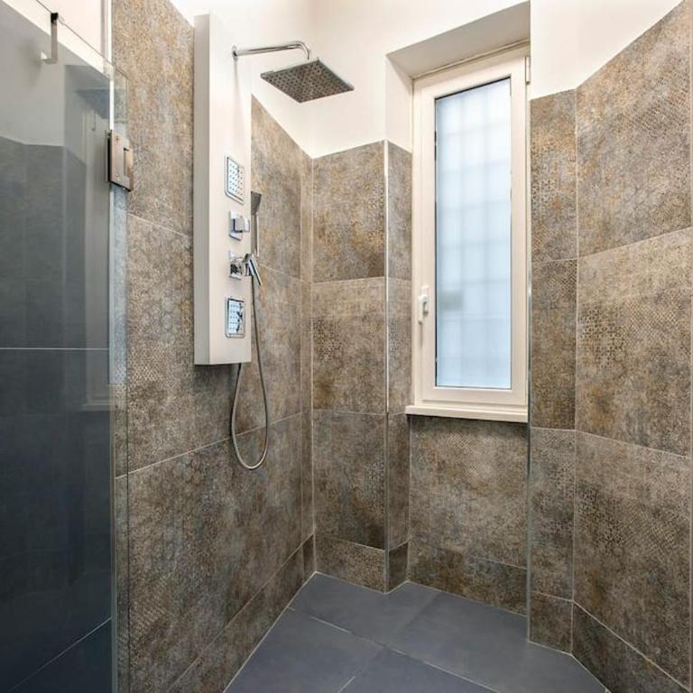 Appartamento 2BDR for 6 guests - 100mt Subway B1 - 7 fermate dal Colosseo - Apartment mit 2 Schlafzimmern - 24