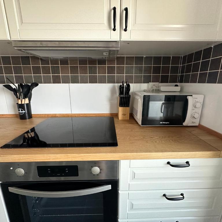 Apartamento Jardín de Cano - Preferente familias y mayores de 25 años - Apartamento de 2 dormitorios con balcón - 11
