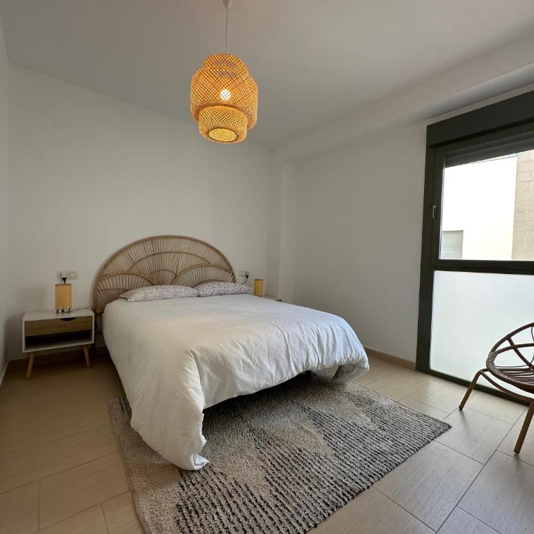 Apartamento Jardín de Cano - Preferente familias y mayores de 25 años - Apartamento de 2 dormitorios con balcón - 14