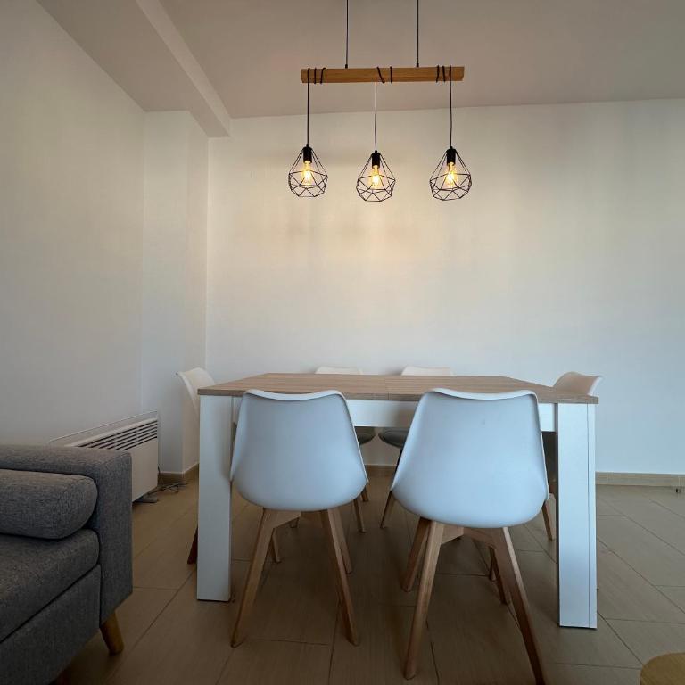 Apartamento Jardín de Cano - Preferente familias y mayores de 25 años - Apartamento de 2 dormitorios con balcón - 18
