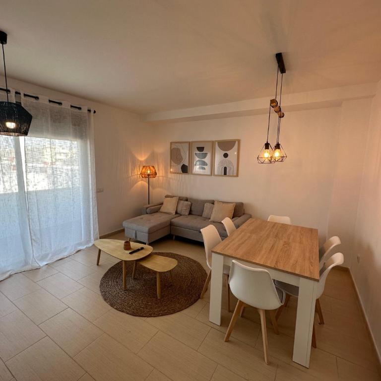 Apartamento Jardín de Cano - Preferente familias y mayores de 25 años - Apartamento de 2 dormitorios con balcón - 20