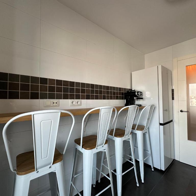 Apartamento Jardín de Cano - Preferente familias y mayores de 25 años - Apartamento de 2 dormitorios con balcón - 24