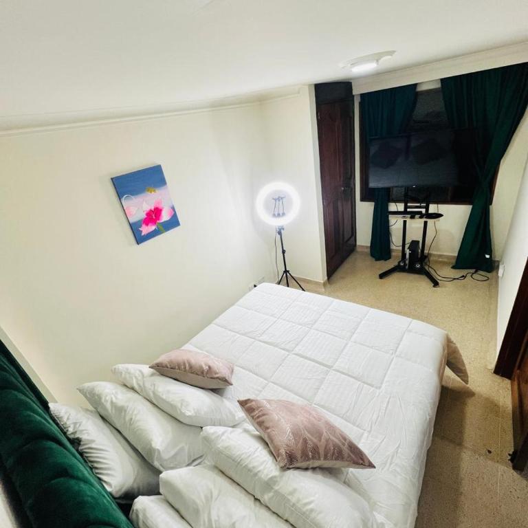 Don cash suites - Habitación Doble con baño privado - 5