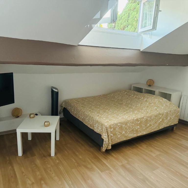 500m away from Main train & tramway Station, Central location, very quiet - Apartment mit 1 Schlafzimmer - 3