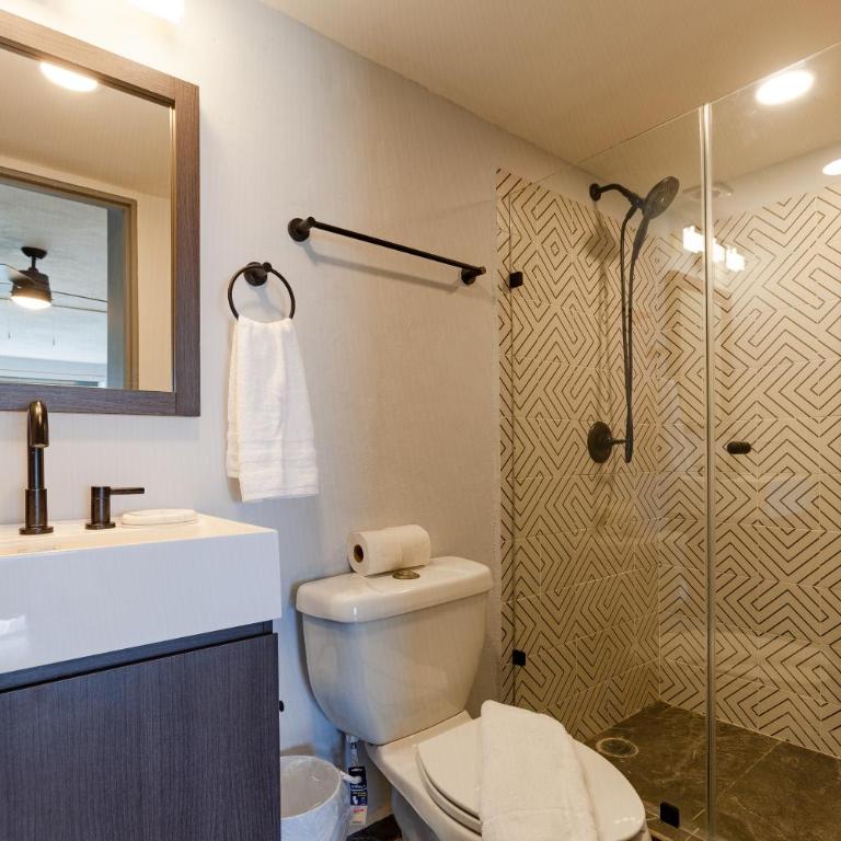 Ocean Plaza by Zamá Homes - Three-Bedroom Loft Apartment with Ocean View - 12