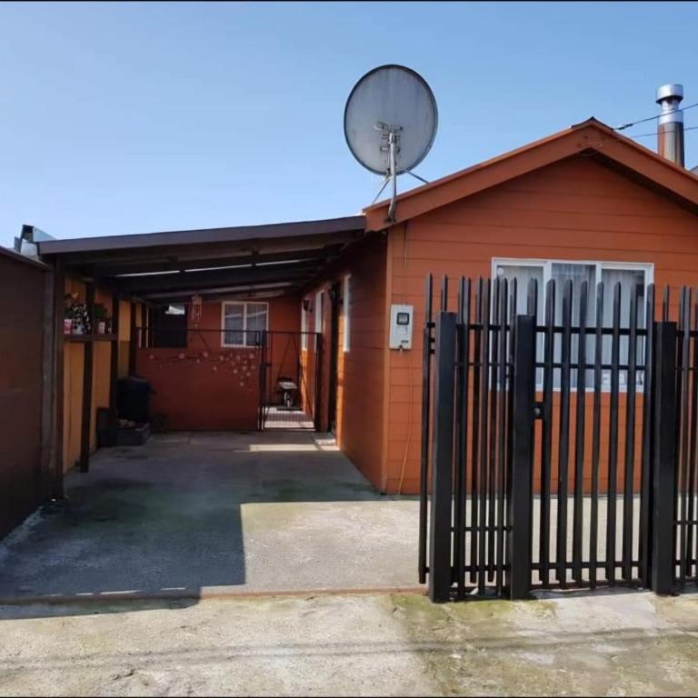 Hermosa y cómoda casa completamente amoblada Puerto Montt - Two-Bedroom House - 1