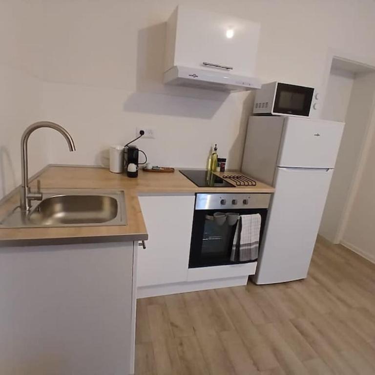 T1 "Orchidée" Centre ville, Stationnement gratuit et proche Tram - Apartment mit 1 Schlafzimmer - 10