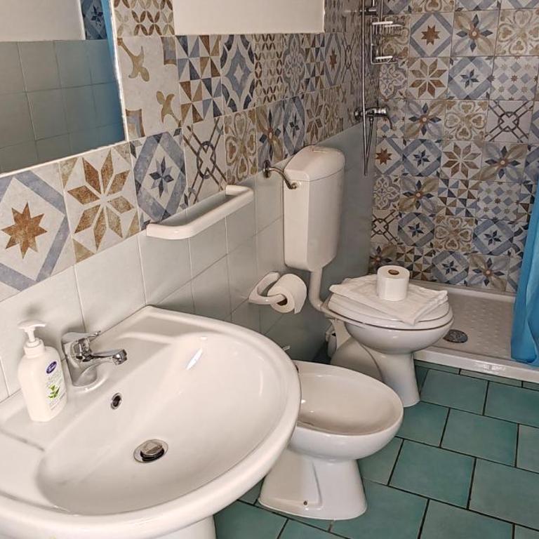 MAREE SOL RESIDENCE Camere e Appartamenti - Camera Familiare Deluxe - 8