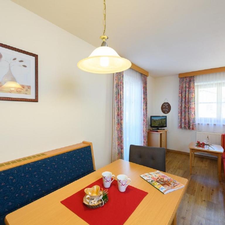 Wallnerhof - Apartment mit 1 Schlafzimmer und Balkon - 2