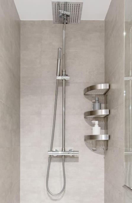 Exclusive designer loft in the centre for 6 people - Duque - Two-Bedroom Apartment - 23