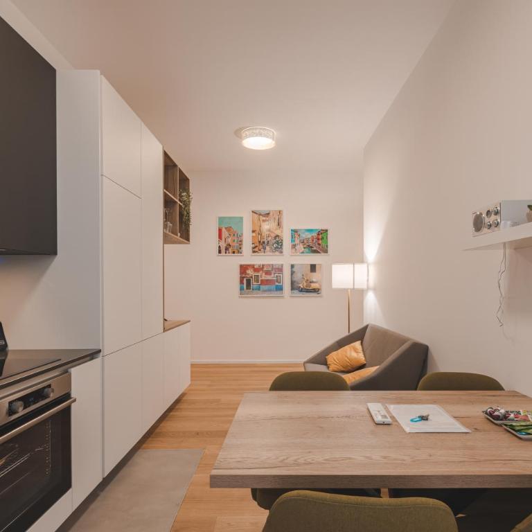 Stylish apartment in the center of Trieste - Central station - WIFI-Netflix - Appartamento con 2 Camere da Letto - 4