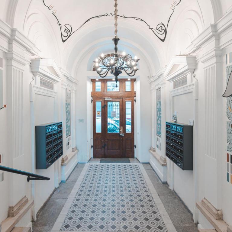 Stylish apartment in the center of Trieste - Central station - WIFI-Netflix - Appartamento con 2 Camere da Letto - 35