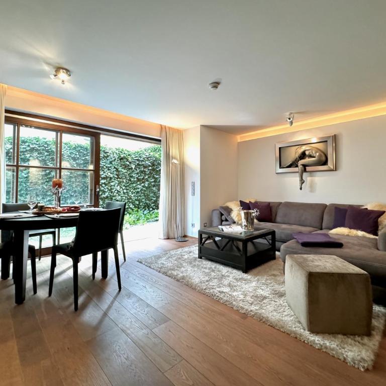KITZ DELUXE SUITE 1 & 2 im Zentrum mit eigenem SPA & PARKEN by belle-stay - Suite 2 Chambres - 2
