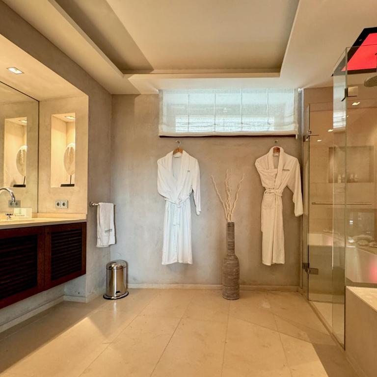 KITZ DELUXE SUITE 1 & 2 im Zentrum mit eigenem SPA & PARKEN by belle-stay - Suite 3 Chambres - 21