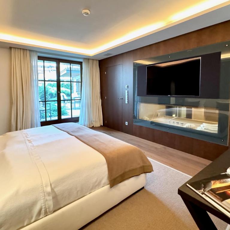 KITZ DELUXE SUITE 1 & 2 im Zentrum mit eigenem SPA & PARKEN by belle-stay - Suite 3 Chambres - 18