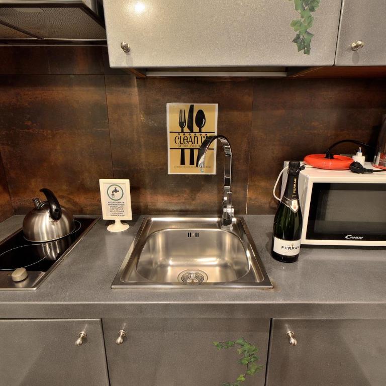 Appartamento Deluxe Stile Industrial Centro Milano, Potente Wi-fi, 3 linee Metropolitane- Collegato Direttamente con Aeroporto di Malpensa e Rho Fiera in 10 minuti - Appartamento con 1 Camera da Letto - 22