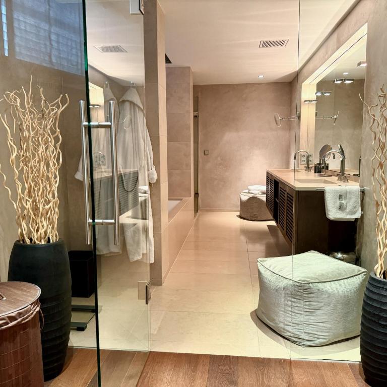 KITZ DELUXE SUITE 1 & 2 im Zentrum mit eigenem SPA & PARKEN by belle-stay - Suite 2 Chambres - 17