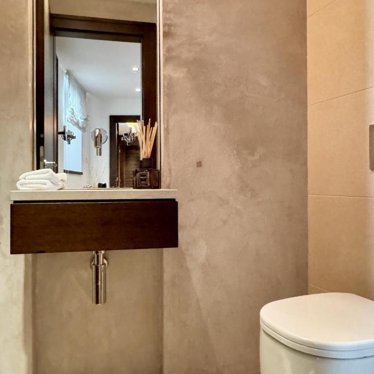KITZ DELUXE SUITE 1 & 2 im Zentrum mit eigenem SPA & PARKEN by belle-stay - Suite 3 Chambres - 24