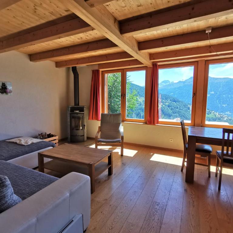 Chalet Mélèze in sonniger Lage mit schönem Ausblick , für 6 Personen - Ferienhaus mit 3 Schlafzimmern - 6