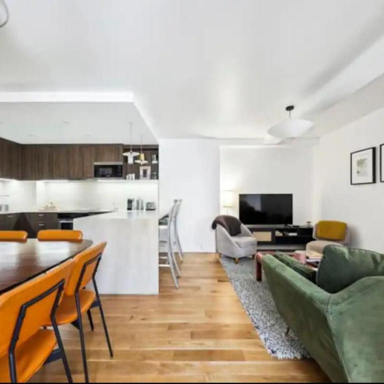 Spacious Apartment - 4B-8P - Sentier - Four-Bedroom Apartment - 9