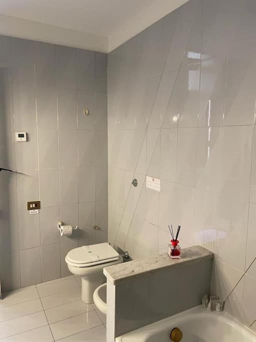 testaccio sei - Appartamento con 2 Camere da Letto e Vista Città - 20