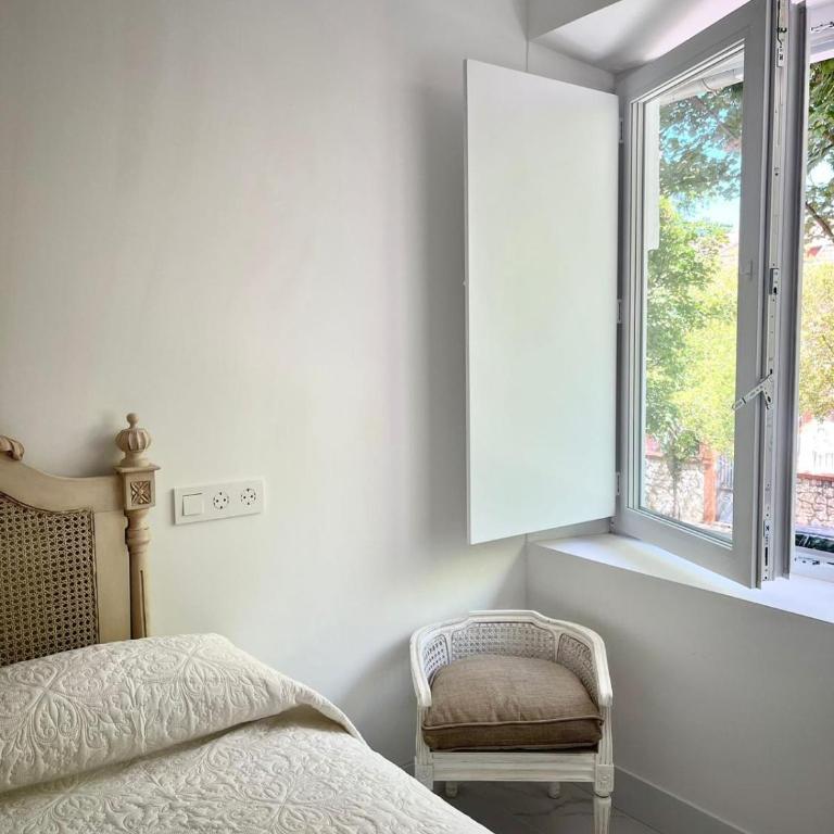 El Jardín de María Luisa Suites - Apartamento Deluxe de 1 dormitorio con vistas al jardín - 1