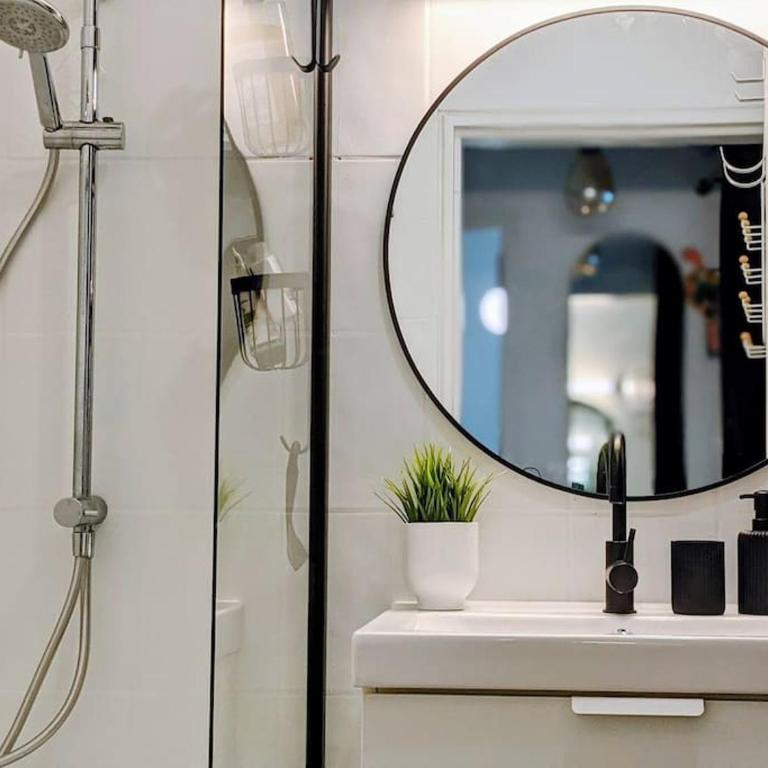Charmant T2 avec Jardin Proche gare - One-Bedroom Apartment - 14
