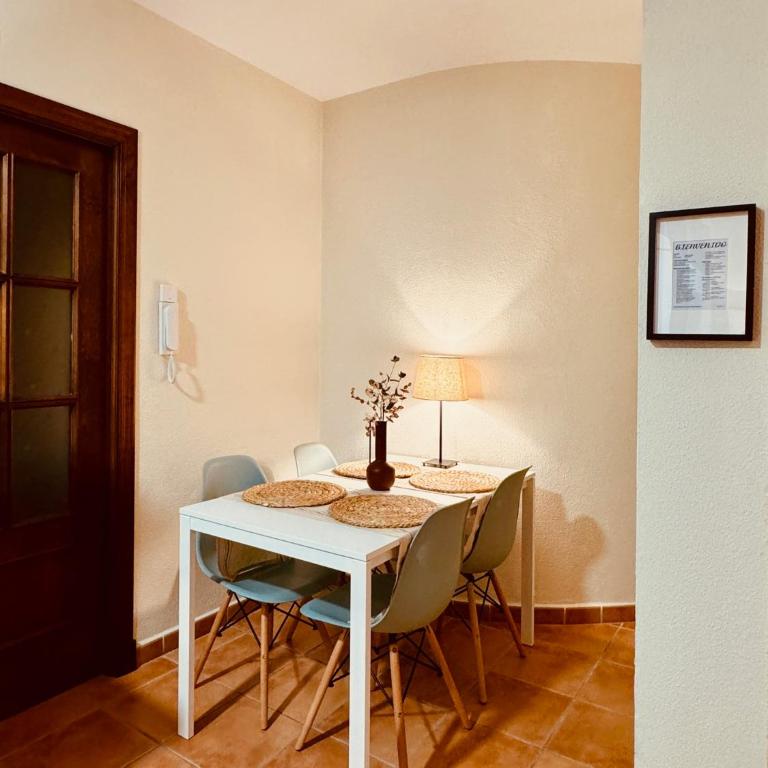 Apto 1-2H Plaza Mayor - Appartamento con 2 Camere da Letto, Balcone e Terrazza - 9