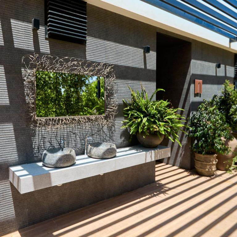 Stylish Penthouse with Jacuzzi - by Welcomely - Apartamento de 3 dormitorios - 33
