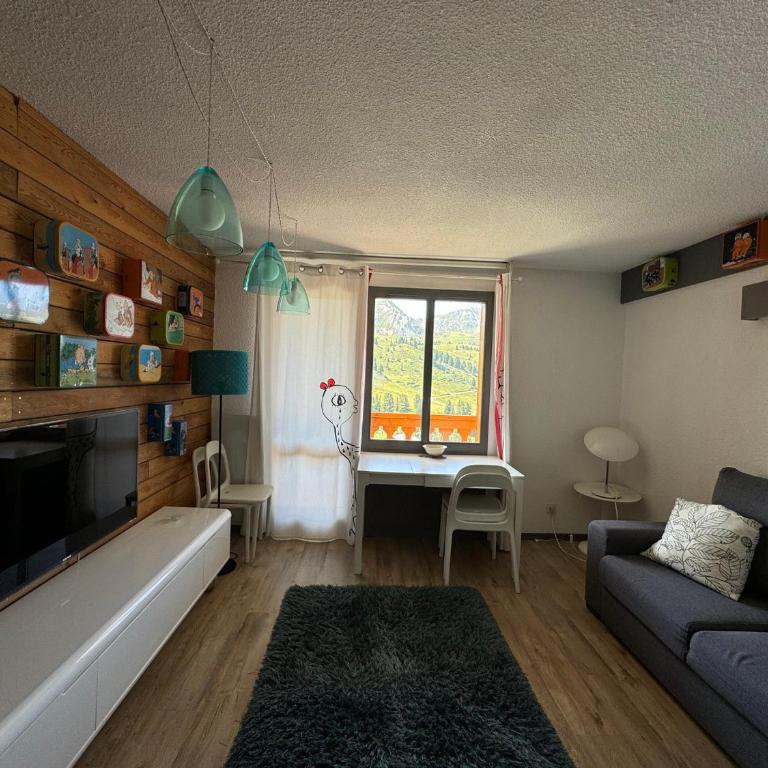 Appartement cosy au pied des pistes avec balcon et WIFI - One-Bedroom Apartment - 10
