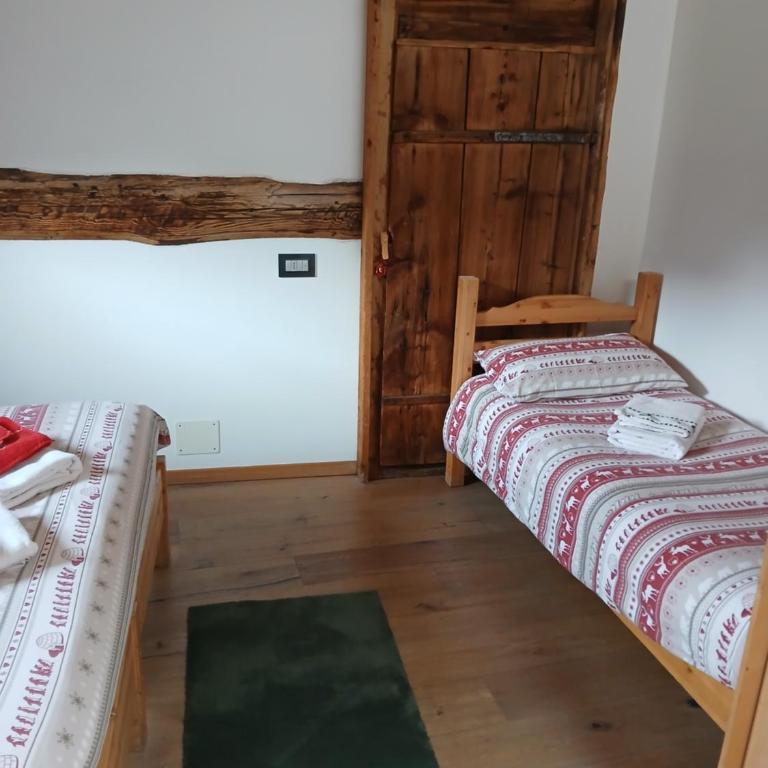 BeB LA STUBE DEI PARTEL - Habitación Doble con baño privado - 1 o 2 camas - 6