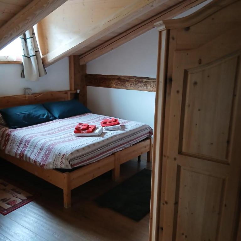 BeB LA STUBE DEI PARTEL - Habitación Doble con baño privado - 1 o 2 camas - 4