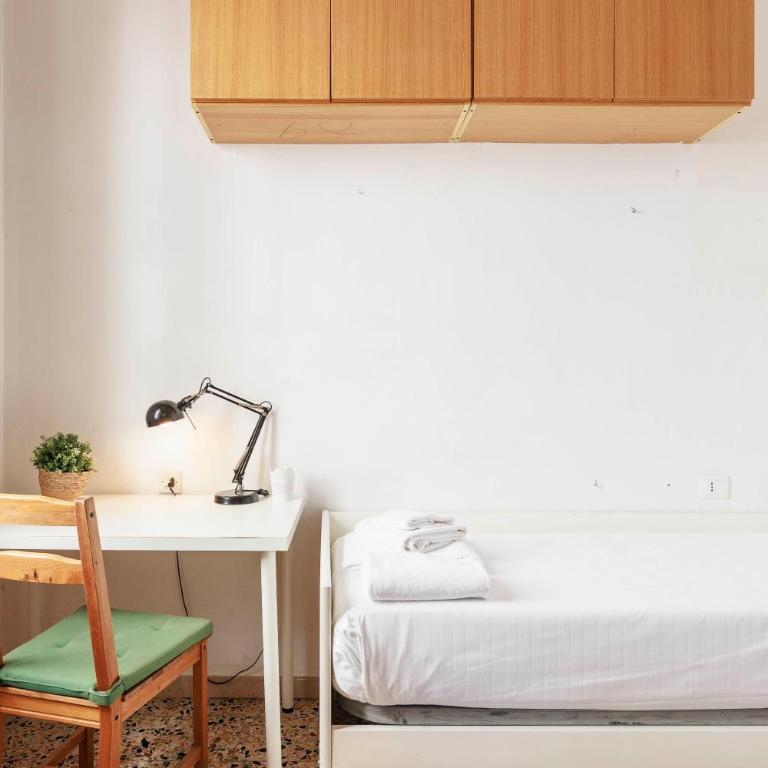 Faenza Huge Apartment - Three-Bedroom Apartment - 19