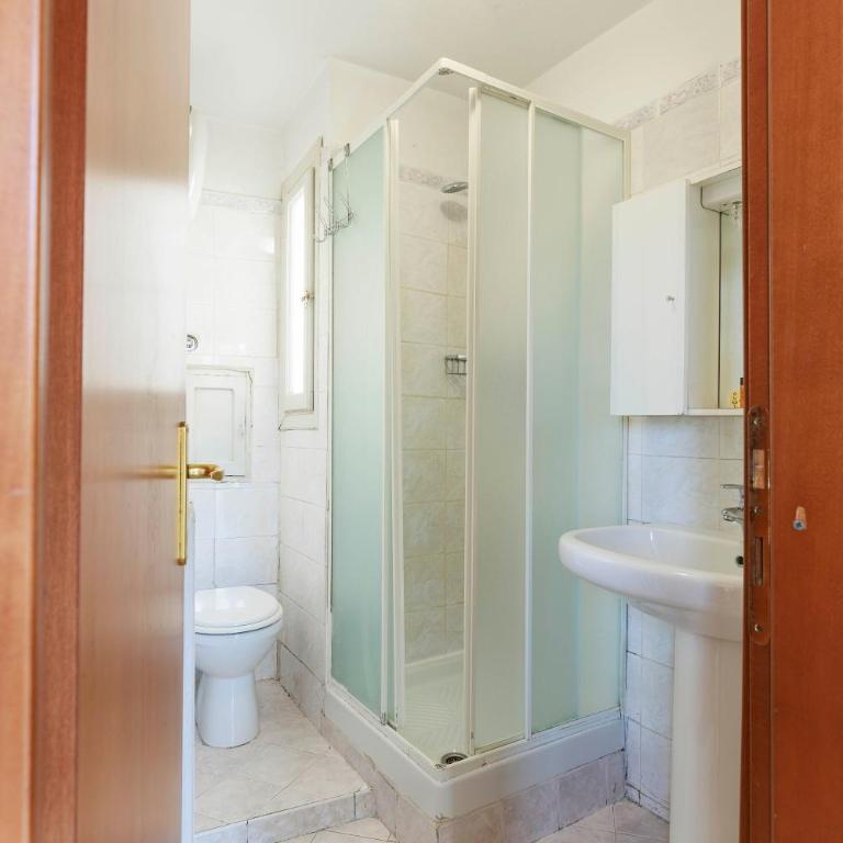 Faenza Huge Apartment - Three-Bedroom Apartment - 10