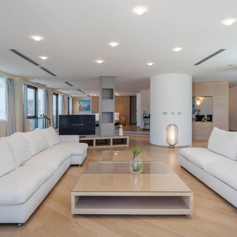 Eurostars Queen of Montenegro - Kraljevski Suite sa Terasom, Hidromasažnom Kadom i Panoramskim Pogledom - 3