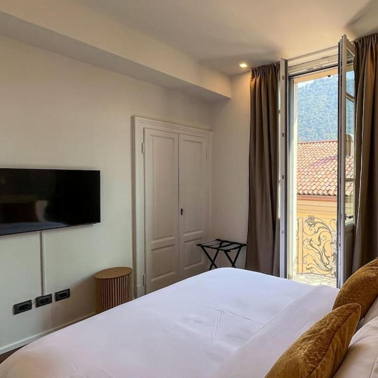Eleganza nel Cuore di Como - Appartamento con 3 Camere da Letto - 3