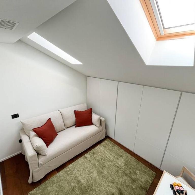 Eleganza nel Cuore di Como - Appartamento con 3 Camere da Letto - 12