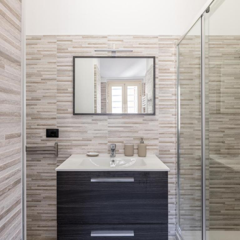 Elegant Ostiense Suite - Two-Bedroom Apartment - 15