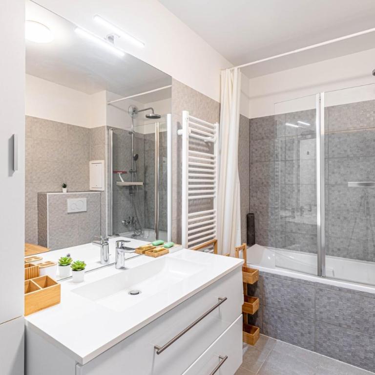 GuestReady - Beau Séjour avec terrasse - Apartment - 15