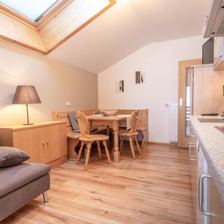 Residence Alpenrose - Appartamento con 2 Camere da Letto - 2