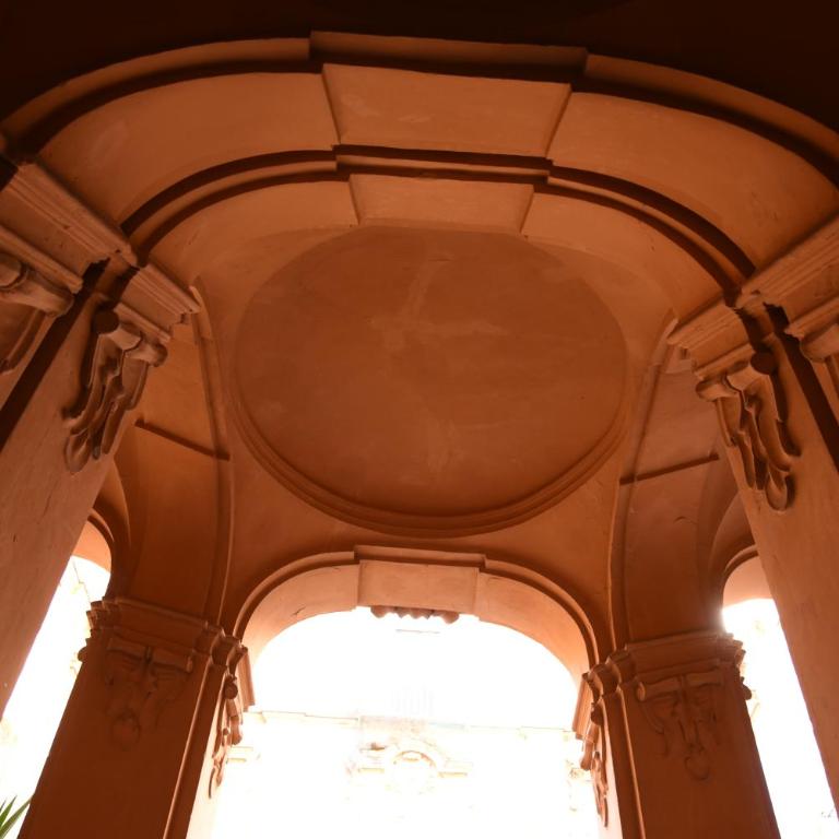 Costigliola Baroque Palace Flat next MANN Museum - One-Bedroom Apartment - 3