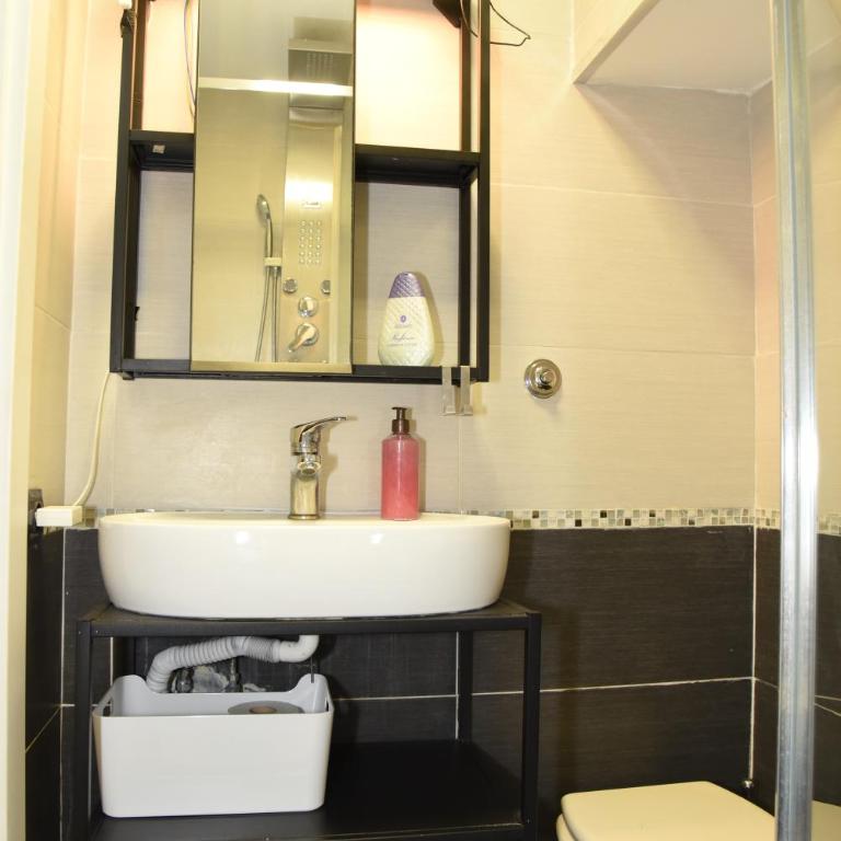 Costigliola Baroque Palace Flat next MANN Museum - One-Bedroom Apartment - 22