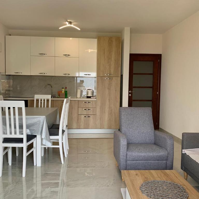 Star apartment - Two-Bedroom Apartment - 6