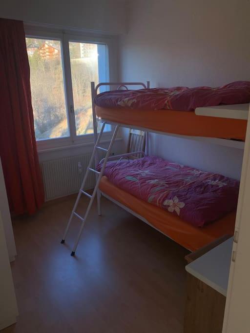 Grand 4,5 pièces rénové et lumineux - Apartment mit 3 Schlafzimmern und Bergblick - 8