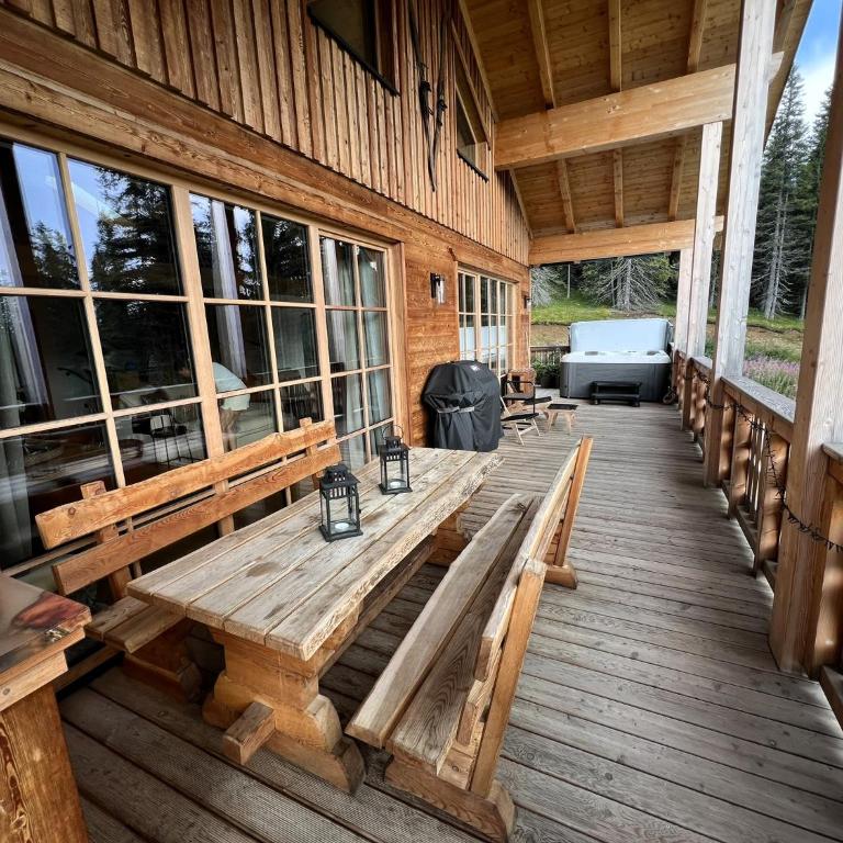Sonnberg Chalet - Entspannung pur im Luxus Chalet mit Whirlpool-Sauna - Four-Bedroom House - 9