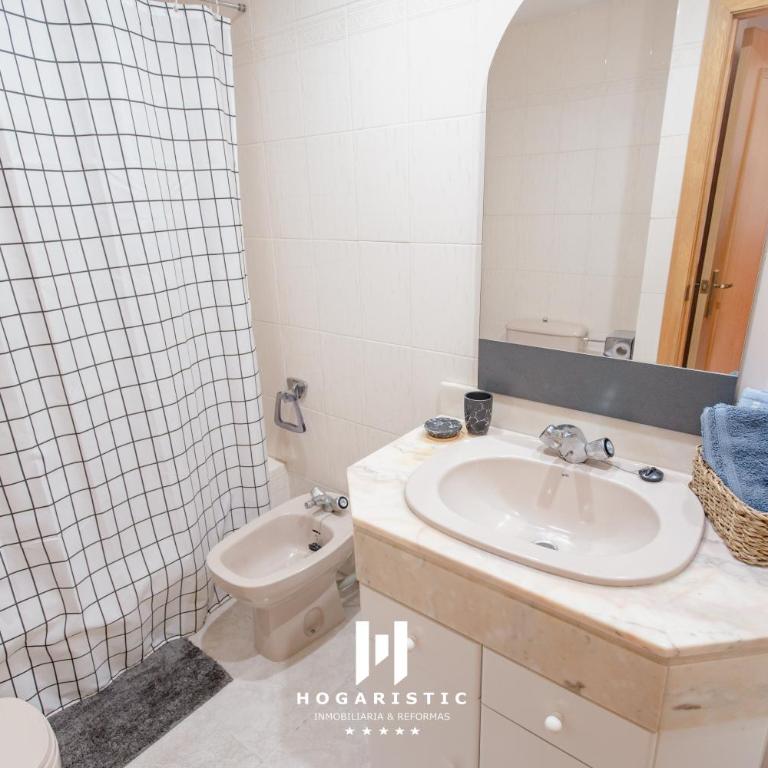 Ex - Céntrico Apartamento Europa con Piscina - Two-Bedroom Apartment - 3