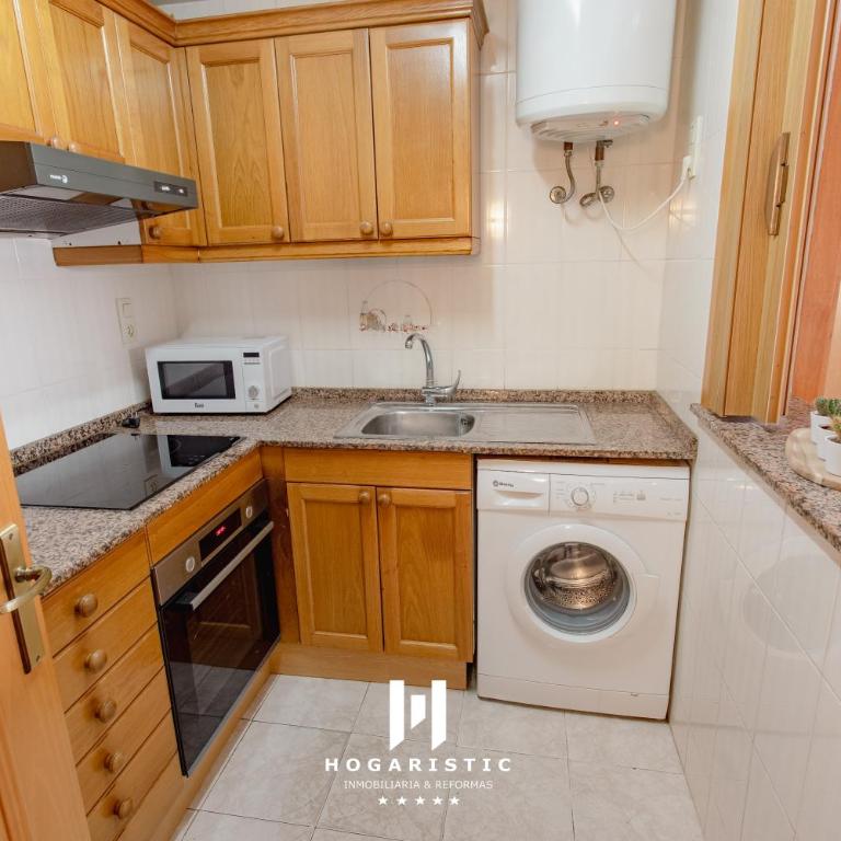 Ex - Céntrico Apartamento Europa con Piscina - Two-Bedroom Apartment - 4